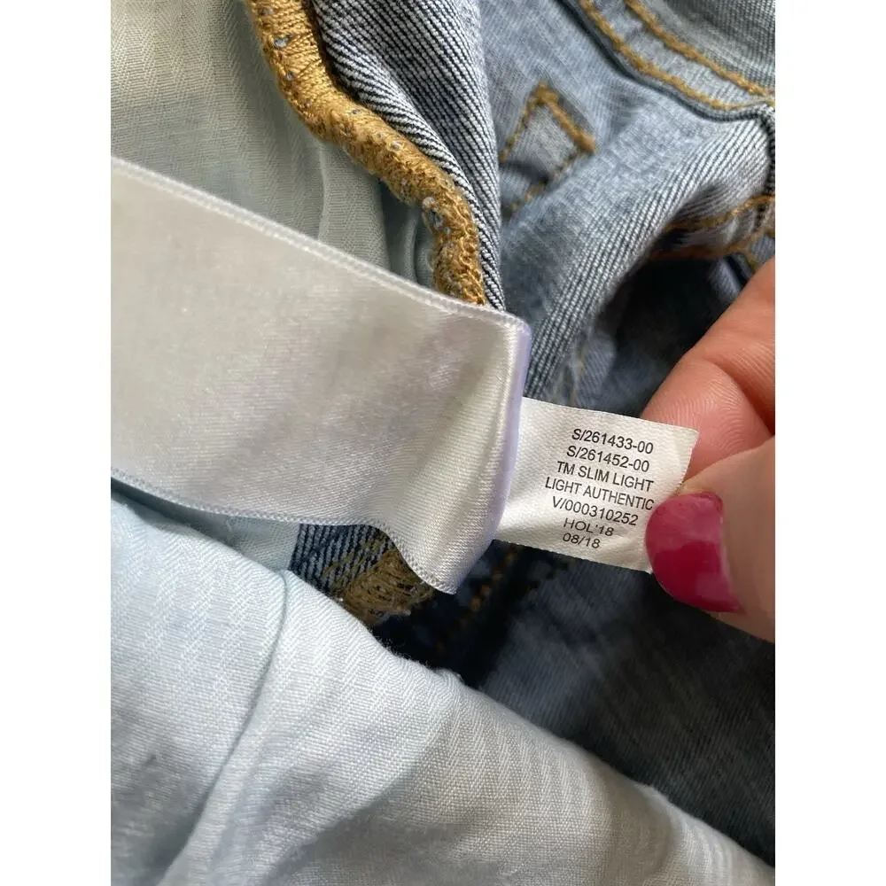 Banana Republic see photos